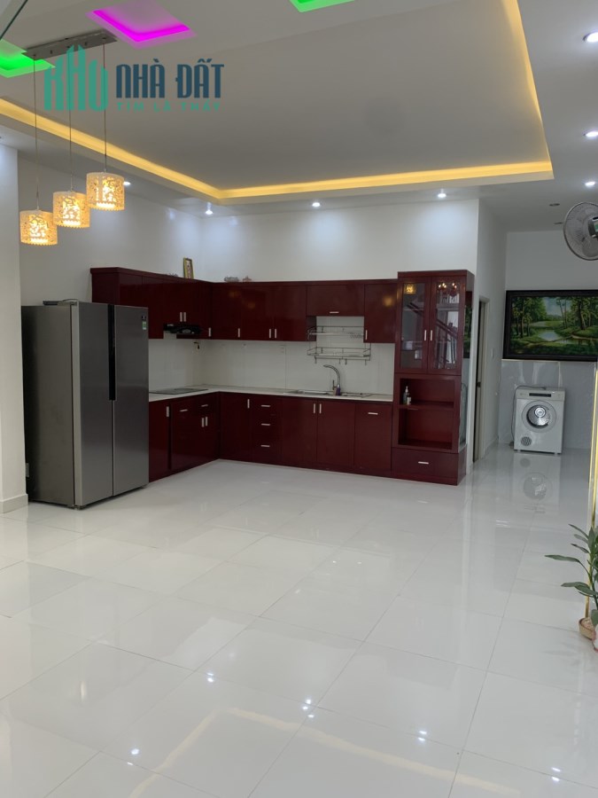 CẦN BÁN GẤP NHÀ TTTP NHA TRANG, KHÁNH HÒA, DT 95m² GIÁ 3,5 Tỷ SIÊU HOT