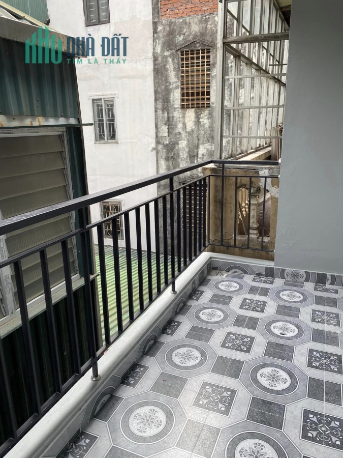 SIÊU PHẨM BA ĐÌNH - PHẢI NHANH MỚI KỊP- 100M Ô TÔ TRÁNH- NHỈNH 3 TỶ
