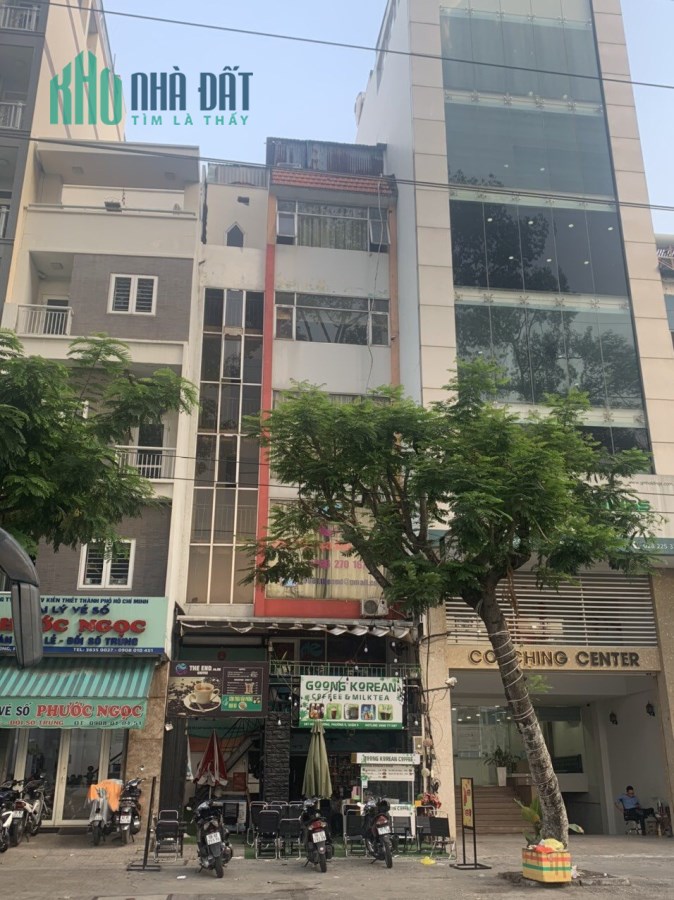 Phụ Kiện di động đường 3/2, vỉa hè rộng 10m, góc 3 mặt tiền 1 trệt 2 lầu giá 60 triệu