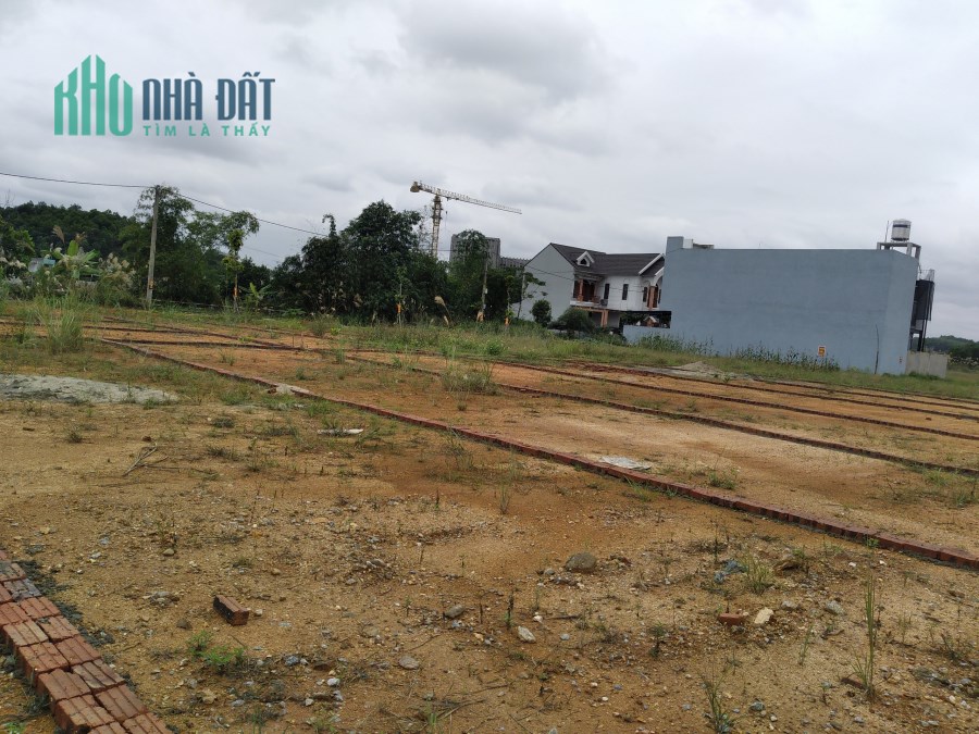 Siêu Hót Đât Mặt Đường Nguyễn Tất Thành Yên Bái Mà Chỉ 1.2 Tỷ/LôLH :0984312886