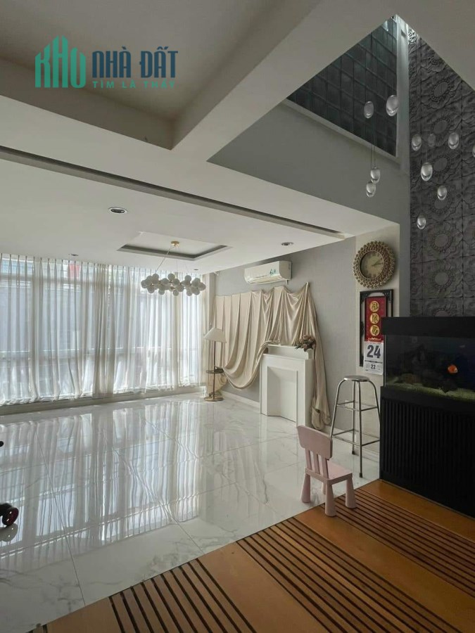 LÊ VĂN SỸ QUẬN 3 , Ô TÔ NGỦ TRONG NHÀ, TẶNG NỘI THẤT SIÊU SỊN GIÁ 21 TỶ TL