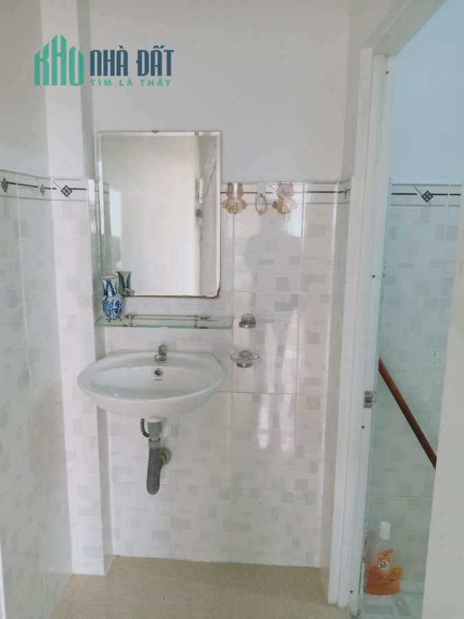 NHÀ MỚI XÂY ĐẸP ĐƯỜNG ĐIỆN BIÊN PHỦ, 2 MẶT TIỀN HẺM XE HƠI, PHƯỜNG 22 BÌNH THẠNH GIÁ CHỈ CÓ 4.7 TỶ.