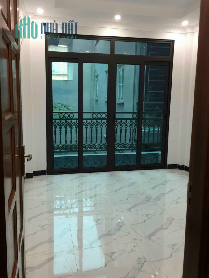 BÁN NHÀ XUÂN LA-57m-NHÀ ĐẸP-NGÕ THÔNG-GẦN HỒ-4TỶ