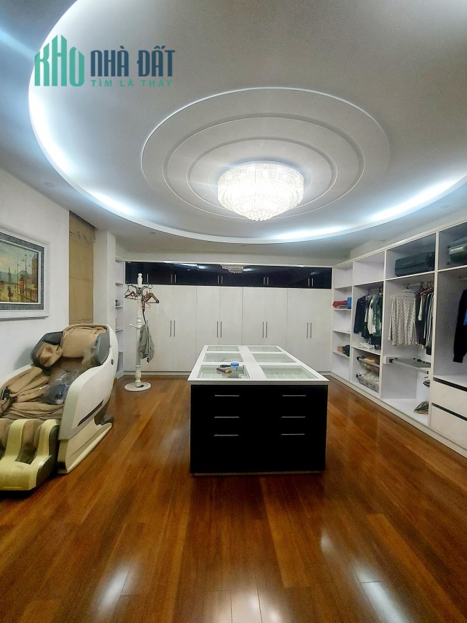 Bán nhà Duy Tân DT 42m2, mặt tiền 4m, chỉ 6 tỷ 7, “ô tô vào nhà, kinh doanh đỉnh” LH A Phúc: