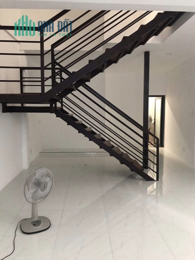 BÁN GẤP NHÀ Ở LIỀN, 52M2 CHỈ 5 TỶ 1. NGAY ĐIỆN BIÊN PHÚ.