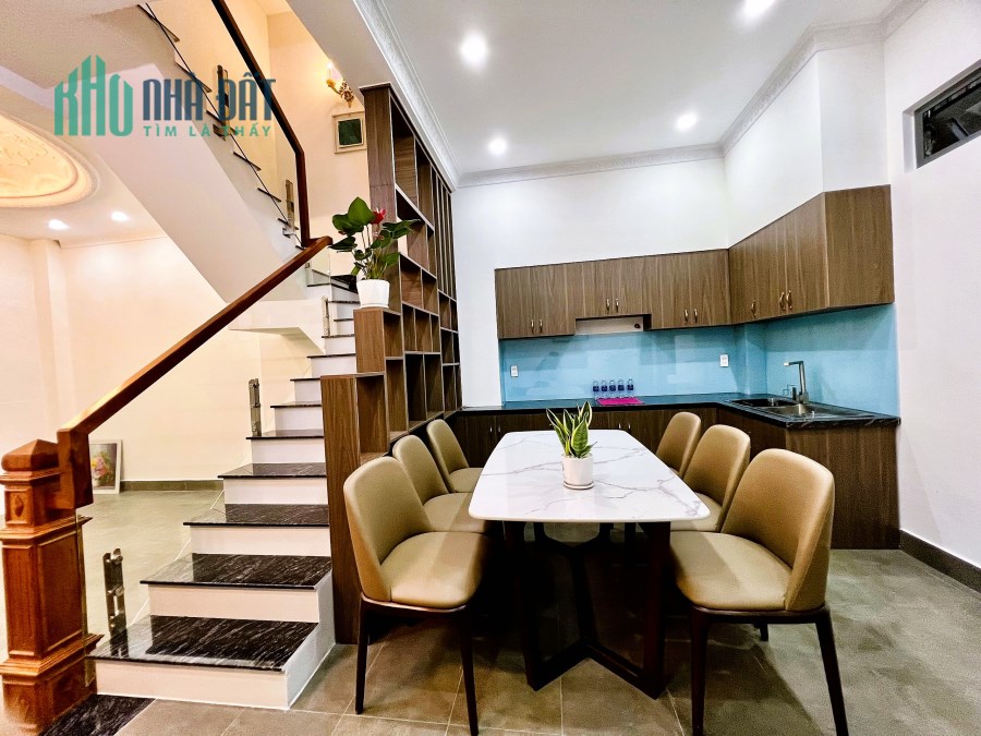Bán nhà 1T2LST 4PN 4,8x11 gần bệnh viện ĐA KHOA TĐ