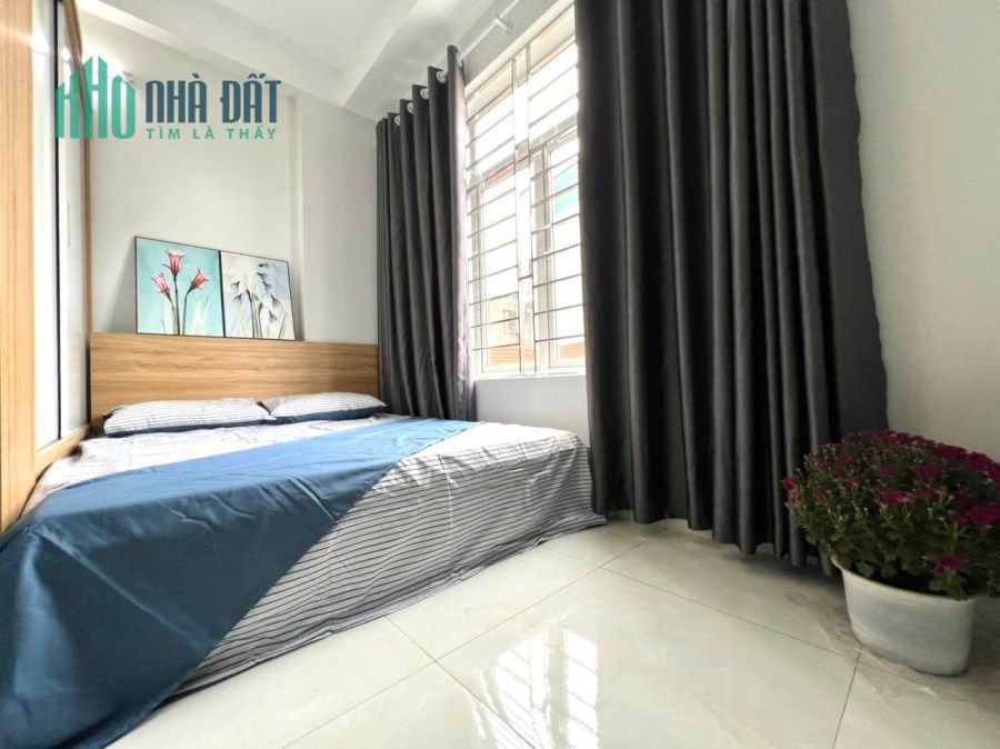 Cực Hiếm, Cần BÁN NHÀ PHỐ TRẦN QUỐC HOÀN, Cầu Giấy 50M 5T Ô TÔ nhỉnh 10 tỷ