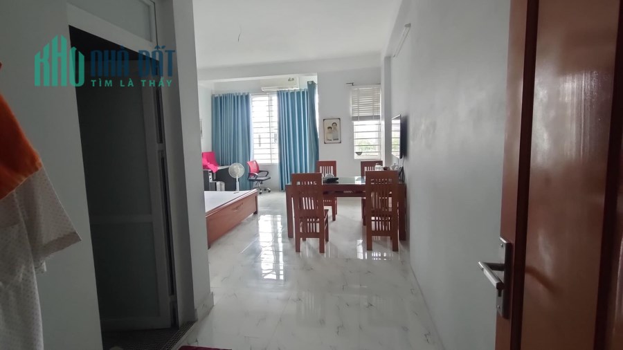 Cực Hiếm, Cần BÁN NHÀ PHỐ TRẦN QUỐC HOÀN, Cầu Giấy 50M 5T Ô TÔ nhỉnh 10 tỷ