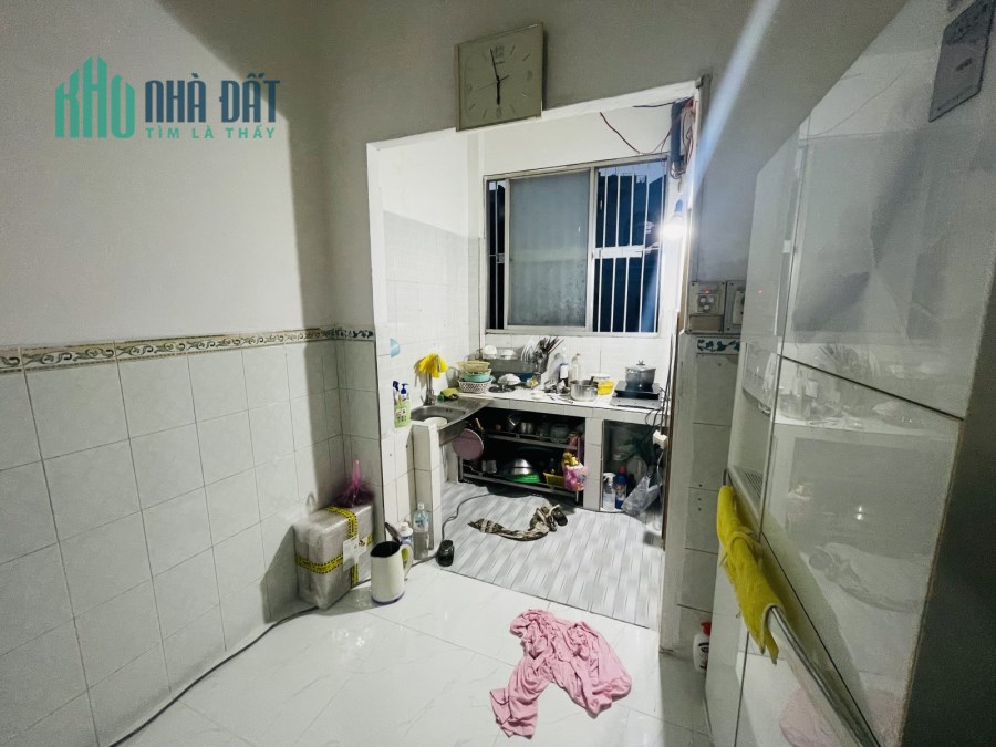 Bán nhà giáp Tô Hiệu - Hòa Bình - Gần Đầm Sen - 3 tỷ 3