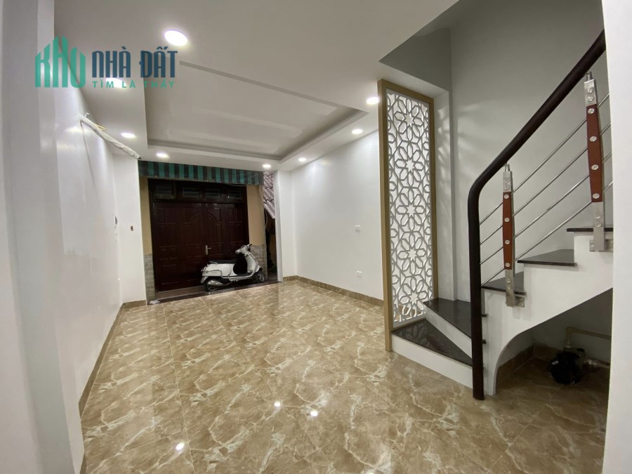 CẦN BÁN NHÀ PHỐ QUAN NHÂN - OTO 37M 3 TẦNG MT3.5. GIÁ 4,95TỶ