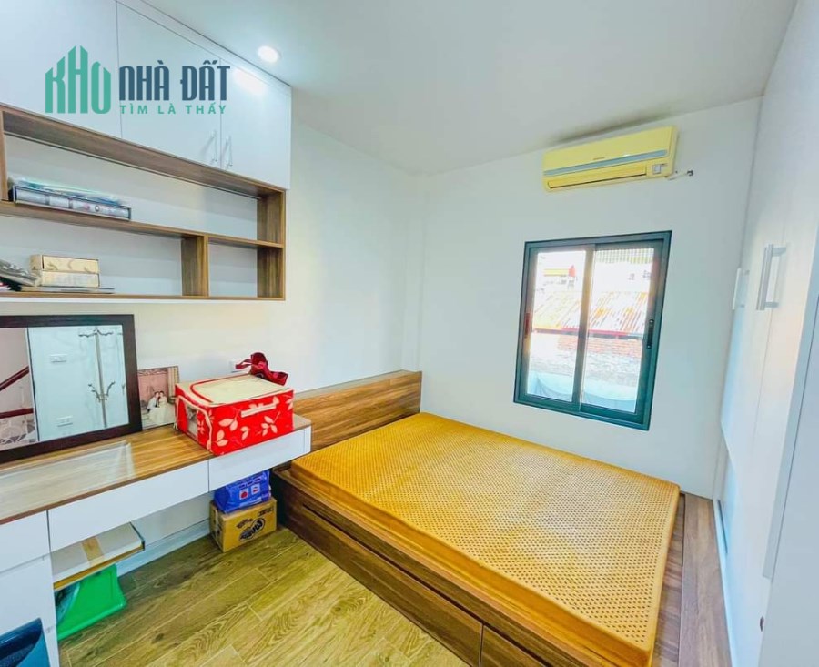 Bán nhà ngõ 68 Cầu Giấy phường Quan Hoa, 58m x 5T giá 10.5 tỷ, ô tô, kinh doanh