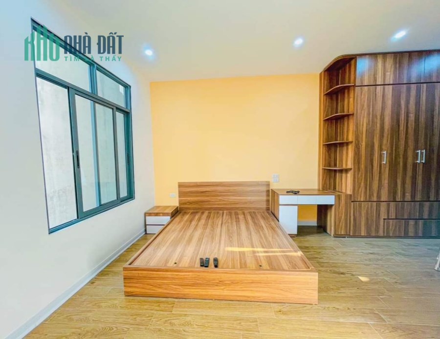 Bán nhà ngõ 68 Cầu Giấy phường Quan Hoa, 58m x 5T giá 10.5 tỷ, ô tô, kinh doanh