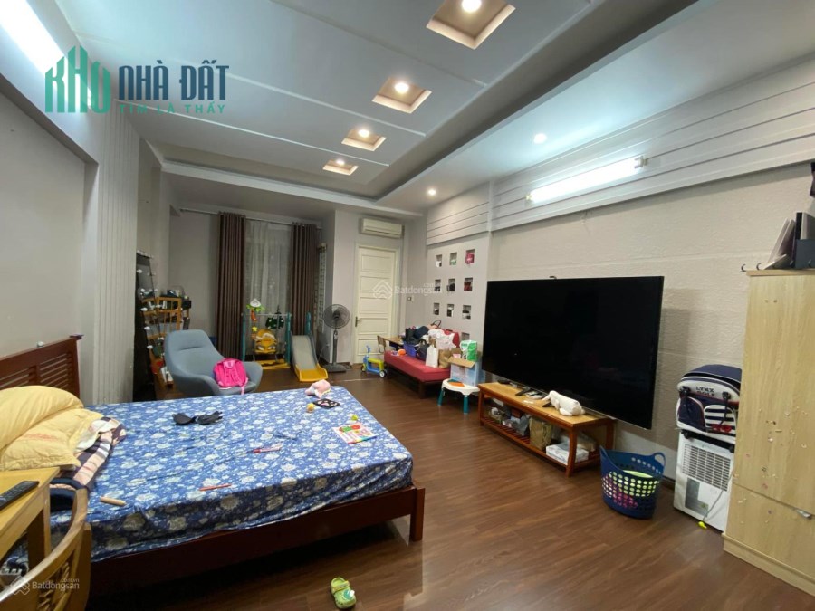Bán nhà mặt phố Dương Quảng Hàm, Cầu Giấy, Kinh doanh, ôtô tránh, 101m2x6tầng - giá 23tỷ hơn