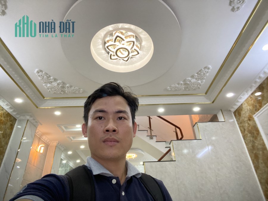 Nhỉnh 5 tỷ Không Còn Căn Thứ 2, 3 Tầng, 4 PN, Huỳnh Tấn Phát, Quận 7