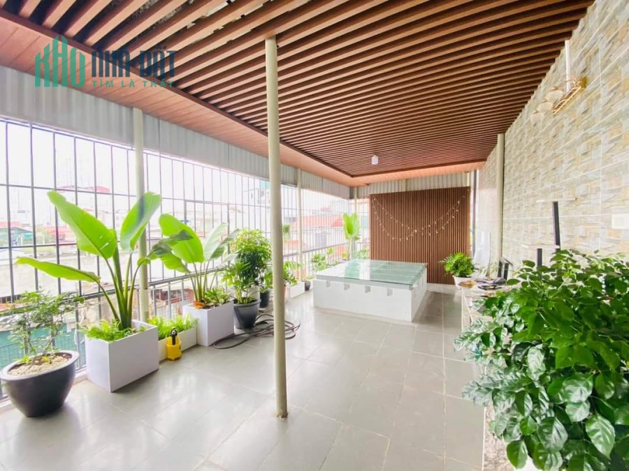 Bán nhà đẹp Ngụy Như Kon Tum, sổ phân lô 58m2*5T chỉ 6 tỷ