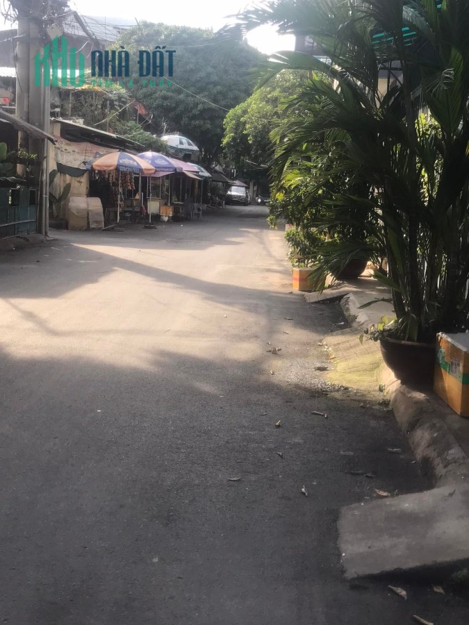 BÁN ĐẤT TẶNG NHÀ  NGAY NGÃ TƯ NV LƯỢNG + NG OANH 5.3 x 35⁮ GIÁ CHỈ 17 TỶ TL