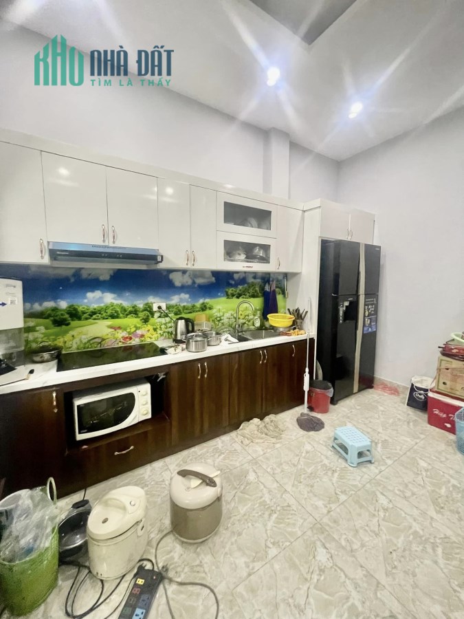 💥 Bán nhà Phố Phương Mai, 45m2 4T MT 4.2m, Ô tô đỗ cửa, Chỉ 7.5 Tỷ 💥