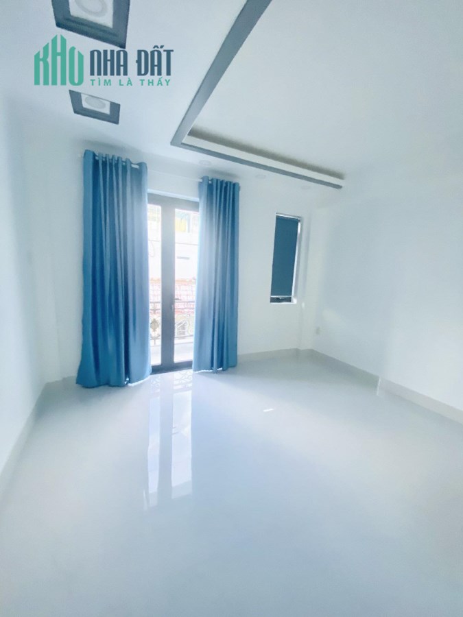 Bán nhà ngộp Gò Vấp - HXH - Chỉ 2 tỷ 800 -  Nhà mới - Sổ vuông