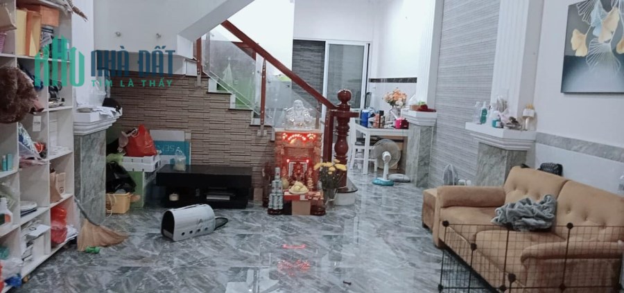 Nhà mới vào ở ngay 77m, 4.5x17m, 3 tấm, HXH quay đầu, trung tâm Q12 chỉ 4.8 Tỷ