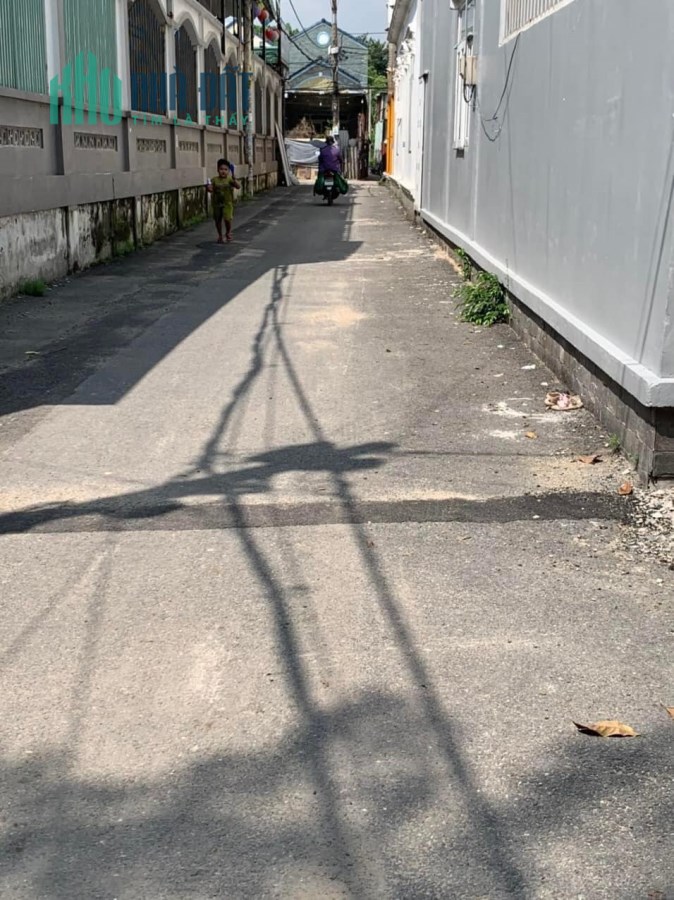 Nhà mới vào ở ngay 77m, 4.5x17m, 3 tấm, HXH quay đầu, trung tâm Q12 chỉ 4.8 Tỷ