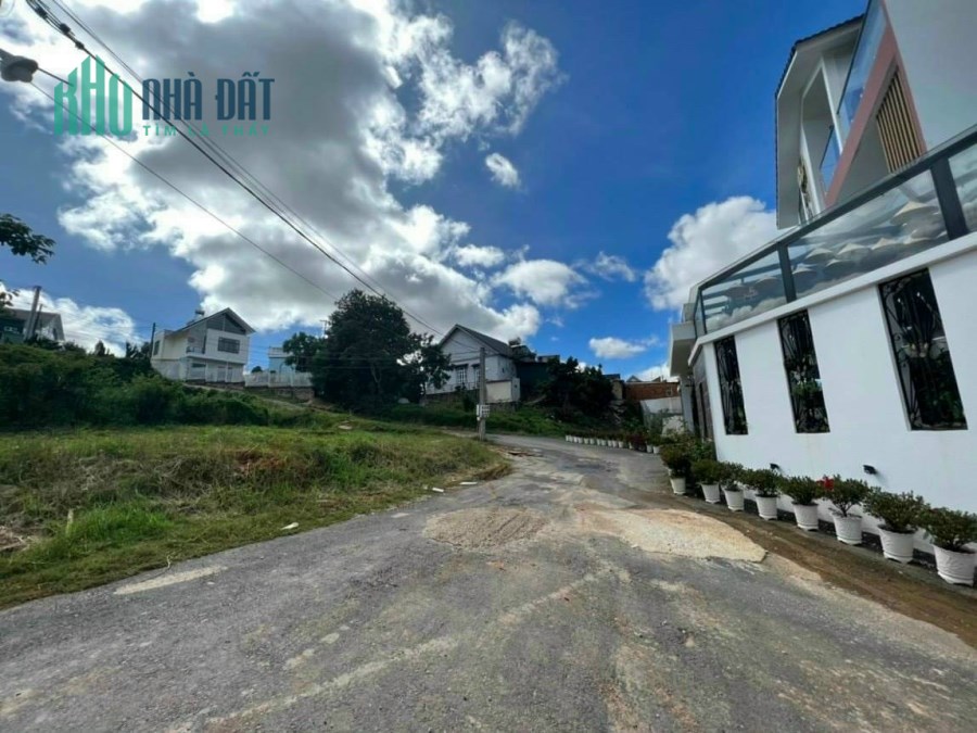 Giảm giá - Bán gấp 200m2 đất nền Biệt Thự đường Trần Đại Nghĩa, Đà Lạt  giá 9 tỷ
