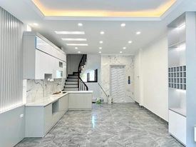 CỰC SỐC !! GIÁP BÁT, HOÀNG MAI, NHÀ MỚI, THANG MÁY, Ô TÔ TRÁNH 52M, 7T, MT: 4.5M, 9.5 TỶ