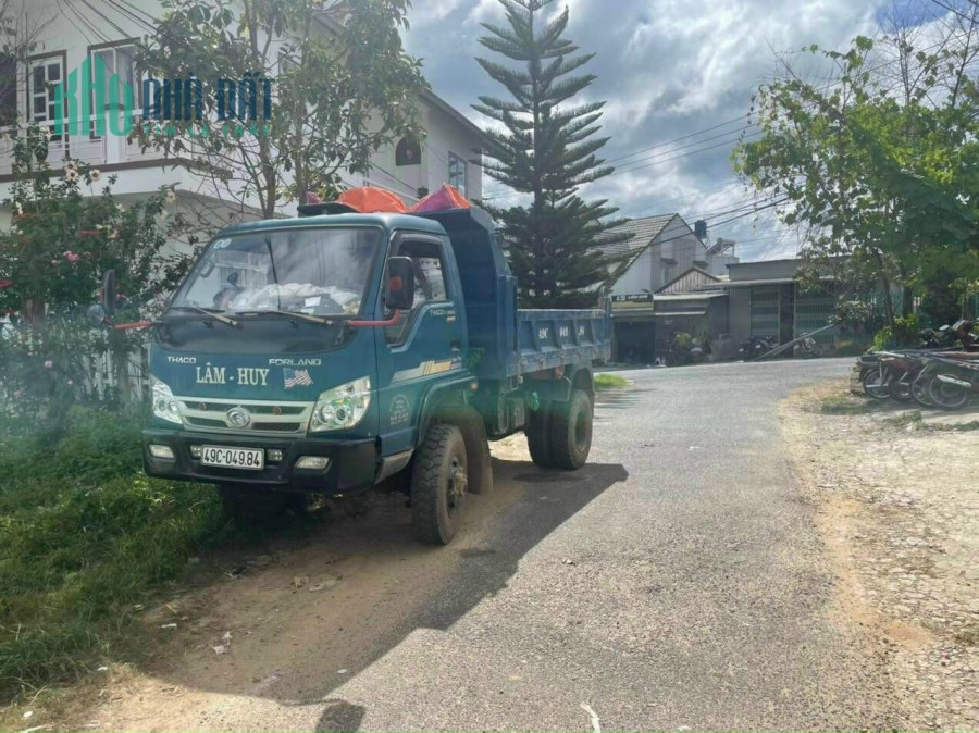 Lô đất đẹp 3 mặt tiền ở Khu Quy hoạch Ngô Quyền, Phường 6, TP. Đà Lạt, giá 9 tỷ