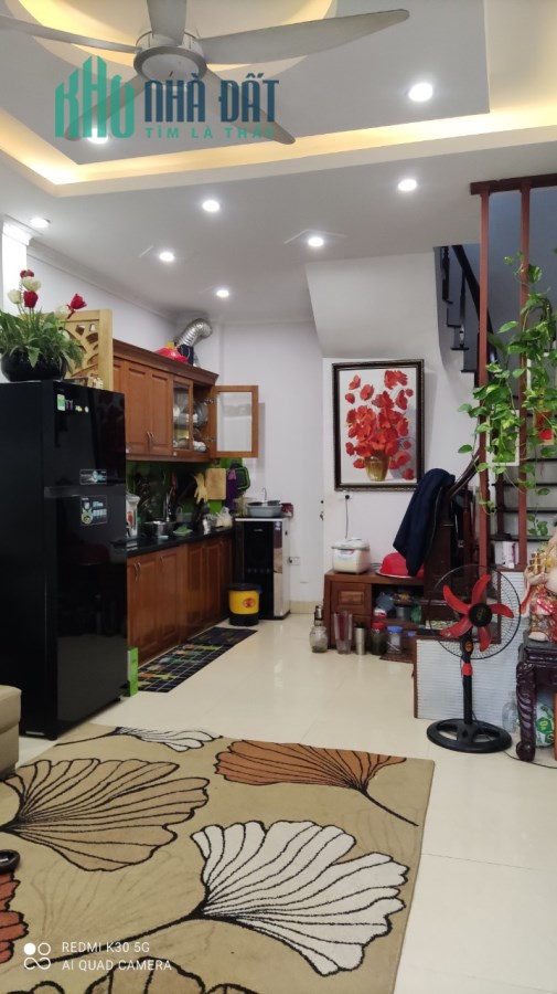 Bán nhà Ngô Gia Tự 5 Tầng Dt 31m, giá 3 tỷ