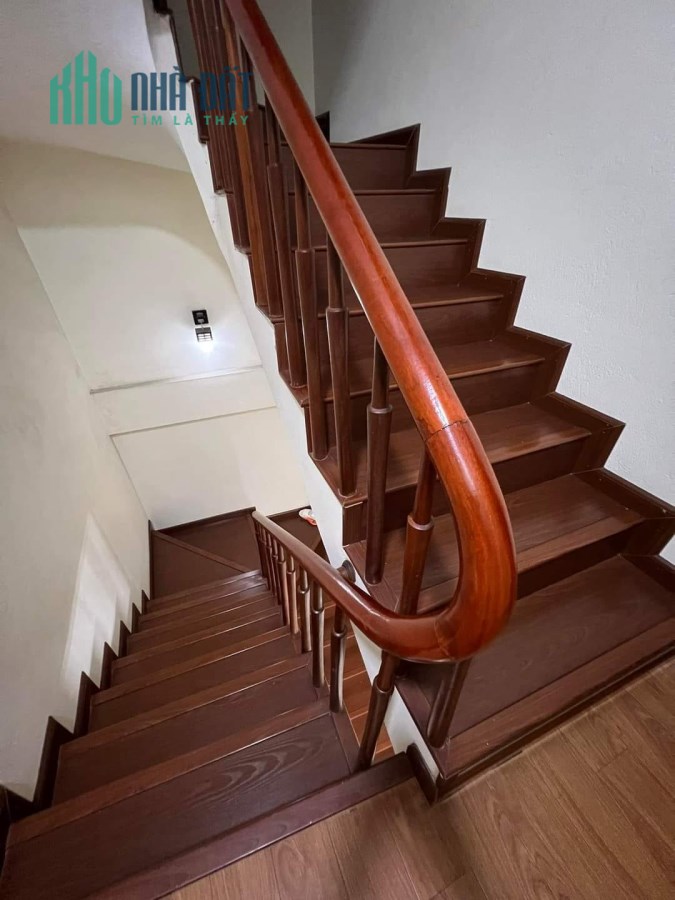 Nhà Mặt Phố  Chùa Quỳnh, Hai Bà Trưng 102M x 5 Tầng mặt tiền rộng giá 21.4 tỷ