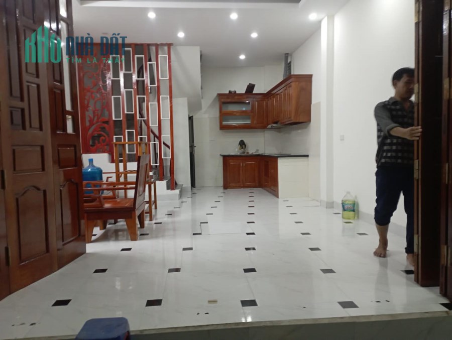 GIẬT MÌNH: NHÀ  ĐẸP CẦU CỐC Ô TÔ QUA NHÀ, 20M RA  Ô TÔ ĐỖ NGÀY ĐÊM, 35M X 5 TẦNG - 2,9 TỶ