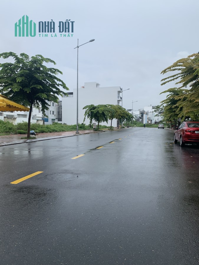 BÁN NHÀ TTTP NHA TRANG , ĐƯỜNG 07 RỘNG 30M, CO , 05 TẦNG , GIÁ 13.5 TỶ