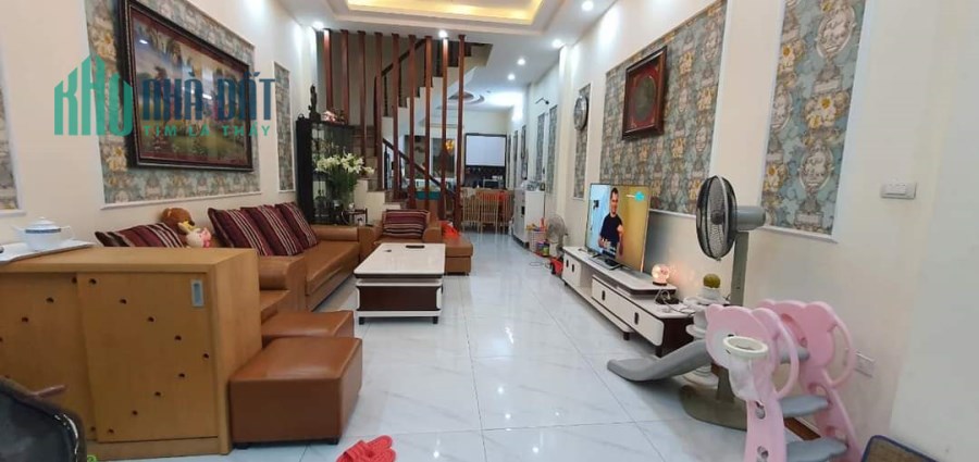 NGÕ VIP- KHƯƠNG TRUNG- 50M2- SÁT BÃI GỬI Ô TÔ- NỞ HẬU- 5,3 TỶ