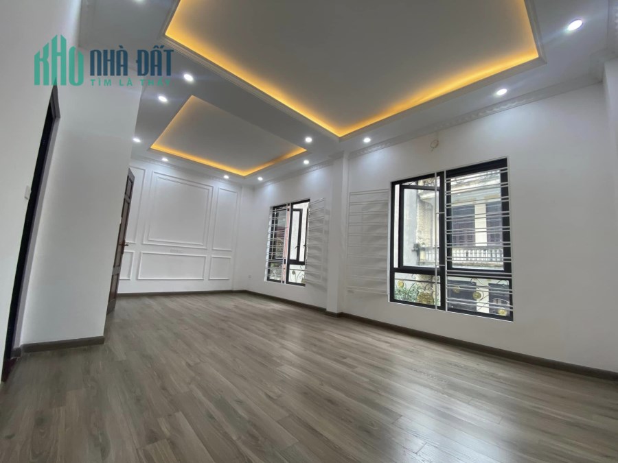 Bán nhà Văn Cao - Ba Đình – nhà đẹp ở ngay - 50m2- 5T - 6tỷ