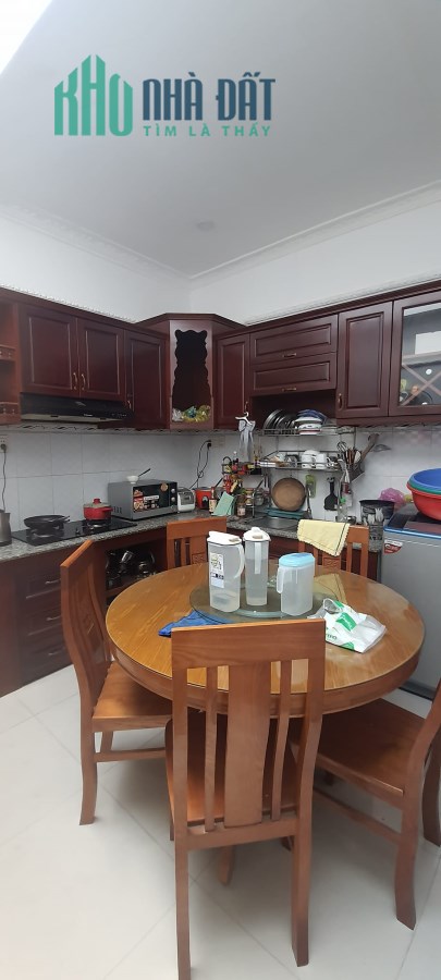 Ngang khủng 6,5m, P.linh chiểu , thủ đức , 3PN, Cấp 4 , k3, MTĐ , DT 88m2,Biệt thự MINI , Chỉ nhỉnh