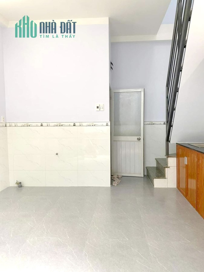 Nhà bán hẻm 125 Nguyễn Thị Tần P2Q8 Giá : 2 Tỷ 450 Triệu