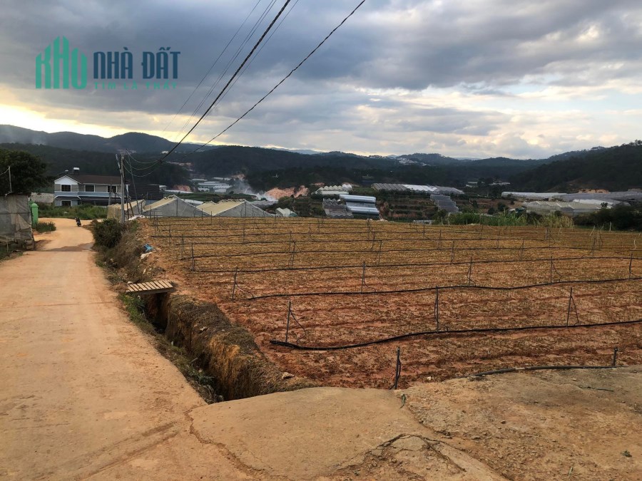 Cần bán gấp đất giá rẻ view thoáng đường Cao Thắng, Đà Lạt 108m2 giá 1.3 tỷ