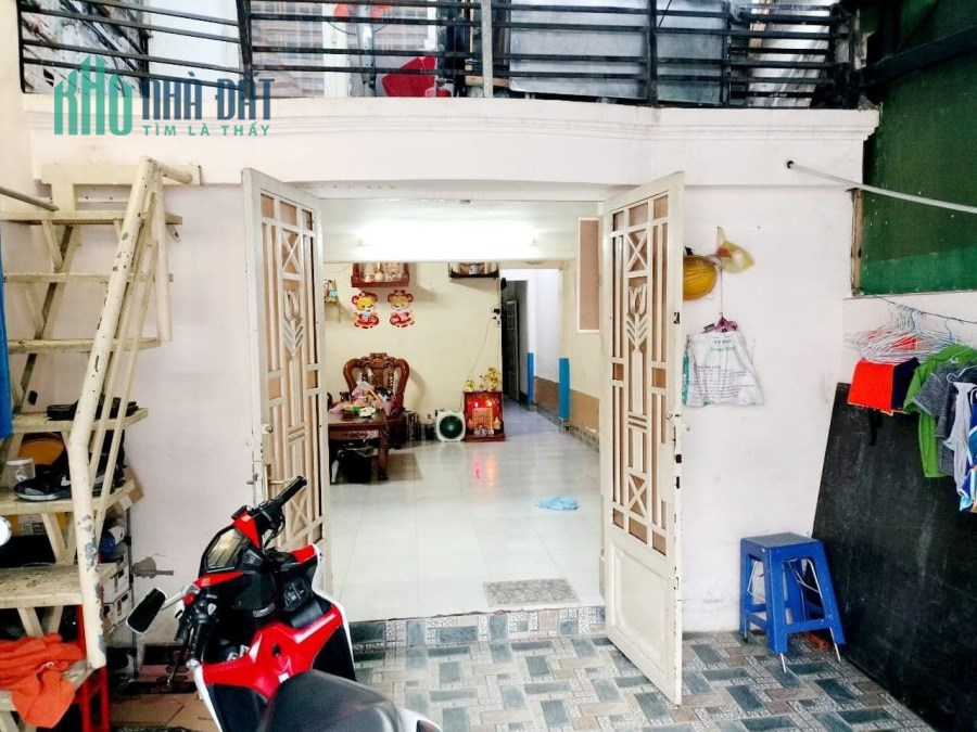 Bán nhà cấp 4 nguyễn thị thập,xe hơi đỗ cửa,phường phú thuận quận 7,đang cho thuê 8 triệu.
