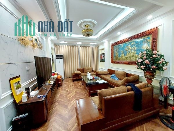 Bán gấp nhà Thịnh Quang, Đống Đa, 85m2x4T, 5PN, 2 mặt ngõ giá 5.8 tỷ