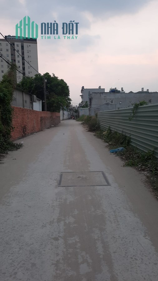 Ngộp - 950 m2 Đất Thạnh Lộc 27 - Q12-3 Măt Hẻm Ô tô - chỉ 24 Tỷ TL