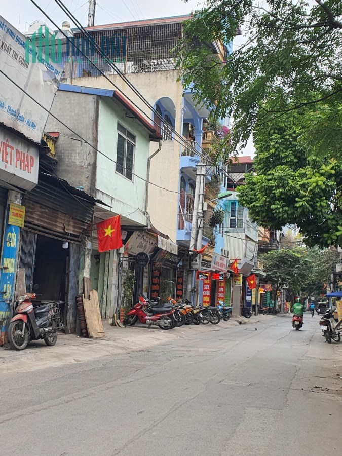 Bán đất mặt phố Chính Kinh, gần Nguyễn trãi, địa thế đẹp