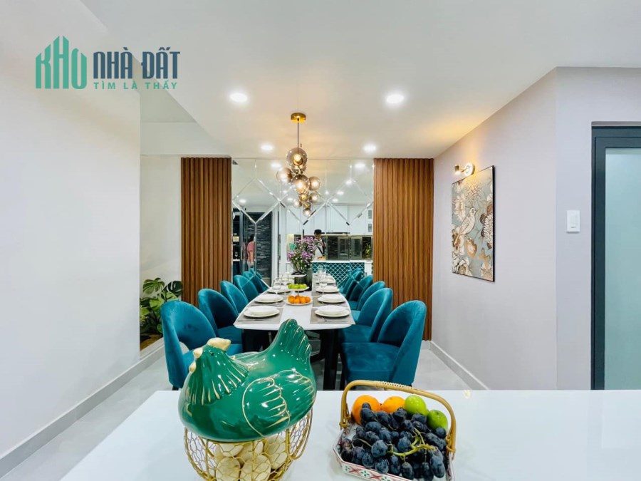 VIP GÒ VẤP HẺM XE HƠI, CÓ THANG MÁY, NỞ HẬU 4X14, CHỈ HƠN 9 TỶ