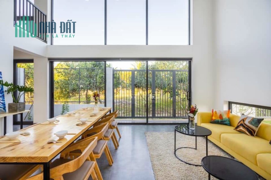 Villa đẹp FPT cạnh sông Cổ Cò, 416m2 2.5 tầng, giá 14.5 tỷ