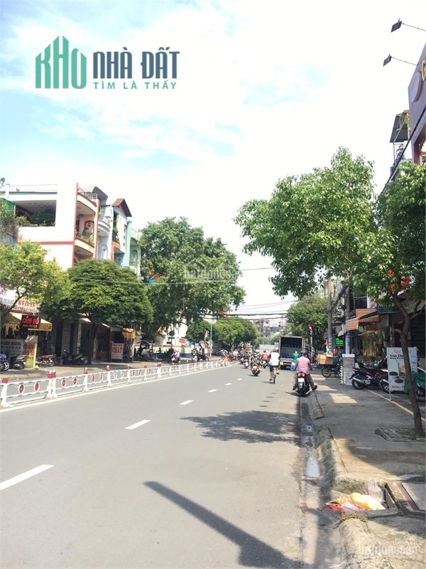 Bán Nhà Mặt Tiền Kinh Doanh - Đường Nguyễn Sơn, Quận Tân Phú. ngang 8x20m. ( vị trí cực đẹp )