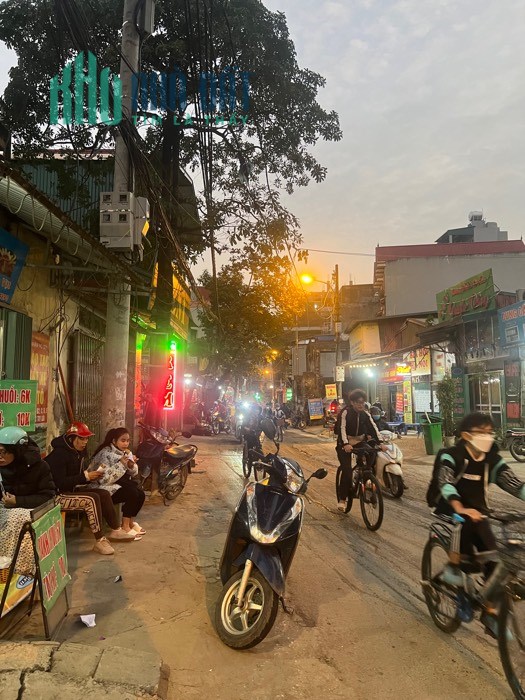 Chỉ từ 4 tỷ có nhà mặt phố Xuân ĐỈnh, Phạm Văn Đồng, 3 tầng, 3 ngủ.