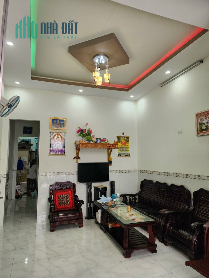 BÁN NHÀ MĂT TIỀN NHA TRANG, KHÁNH HÒA, DT 62M2, GIÁ 3,5 TỶ
