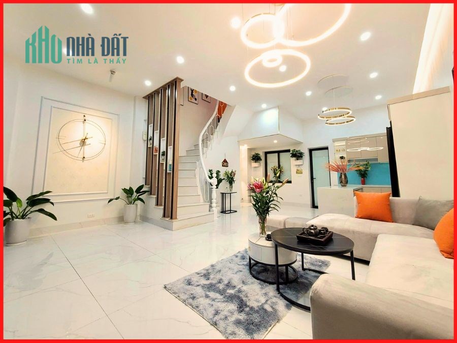 Bán nhà Trần Quang Diệu, 43m2 5T 16.9 tỷ, Mặt phố - Kinh doanh - Vườn hoa (LP43A)