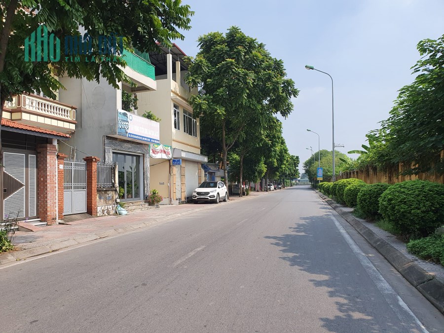 Nhà diện tích khủng, 4 tầng dân xây Nguyễn Văn Cừ, Long Biên. 10m oto tránh, vỉa hè - ngõ 7 chỗ