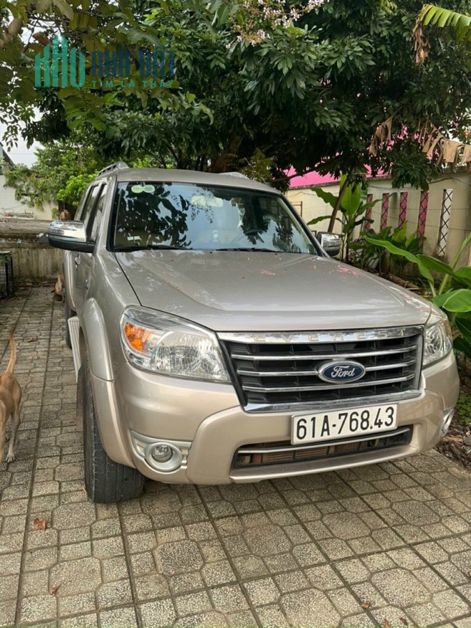 Cần bán xe Ford Everest Nguyễn Thị Sáu Thạnh Lộc Quận 12 TP HCM