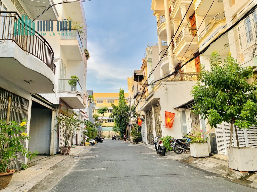 Bán nhà hẻm 8m thông Phan Đình Phùng, DT 4x16m-  đúc 1 lầu -  Gía 7.6 tỷ TL