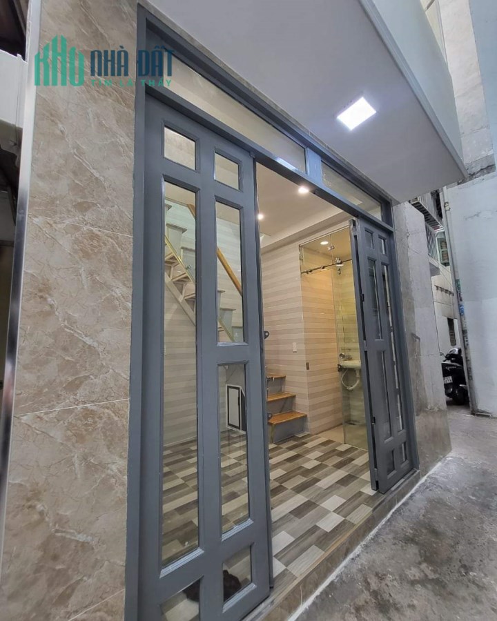 Nhà mới phân khúc nhỏ, gần ngay trung tâm xầm uất, 3 lầu diện tích sử dụng 30m2, giá nhỉnh 1 tỷ